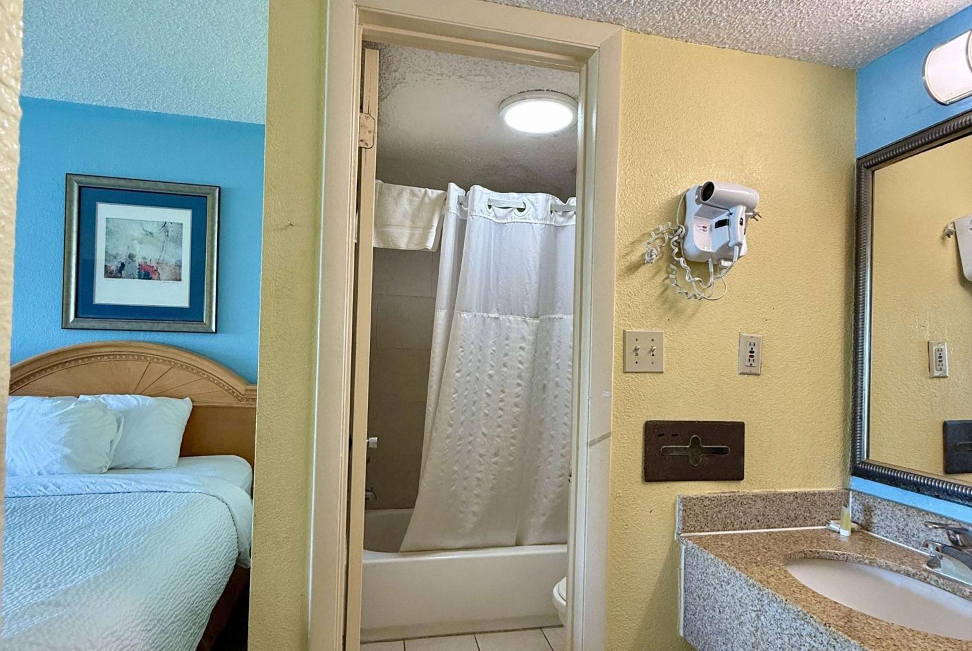 Days Inn By Wyndham Ruther Glen Kings Dominion Area Eksteriør bilde