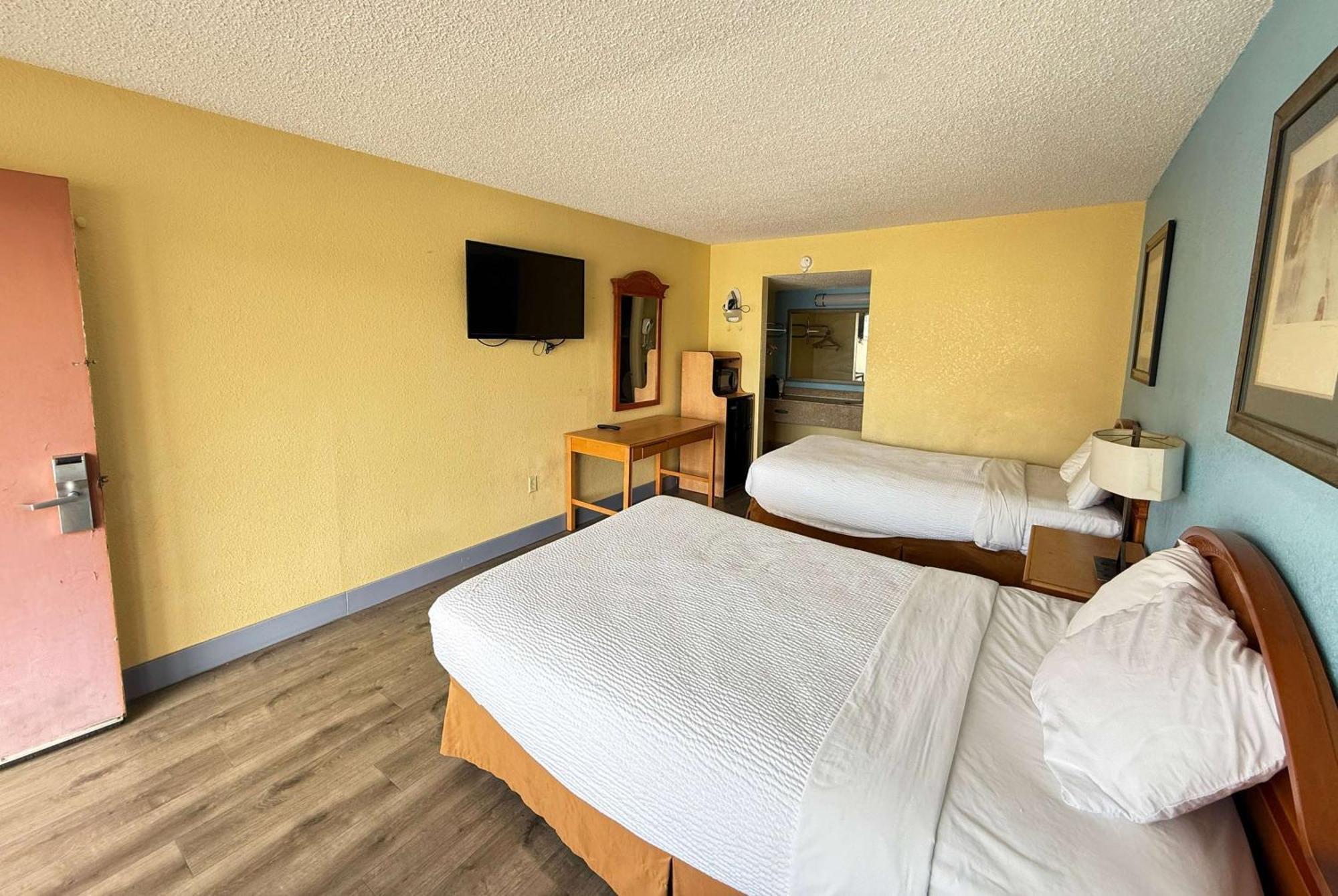 Days Inn By Wyndham Ruther Glen Kings Dominion Area Eksteriør bilde