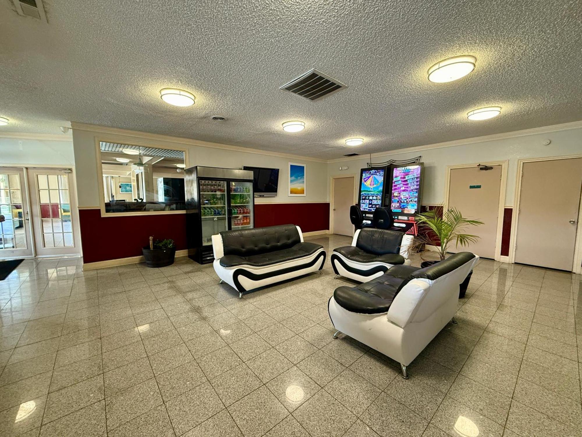 Days Inn By Wyndham Ruther Glen Kings Dominion Area Eksteriør bilde